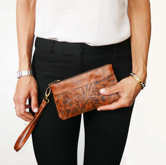 SMALL BRICK ZIP CLUTCH