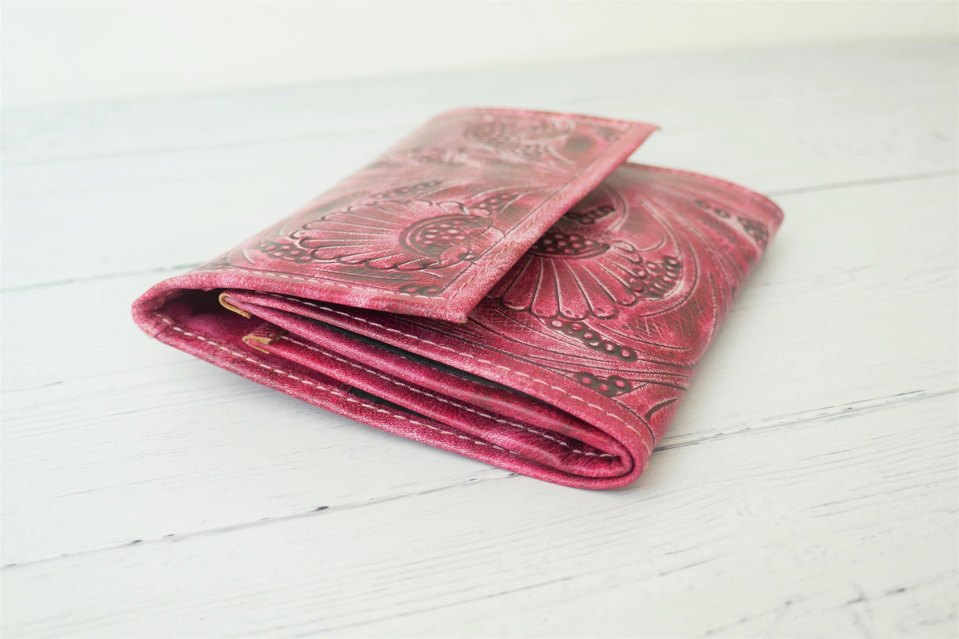Pink Small Trifold Wallet – Maberick leathers